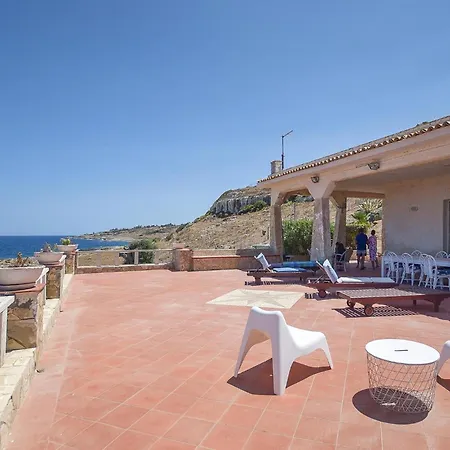 Stunning In With House Sea View *