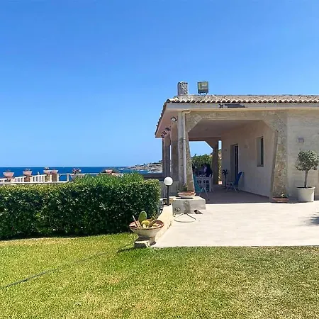Semesterbostad Stunning In With House Sea View